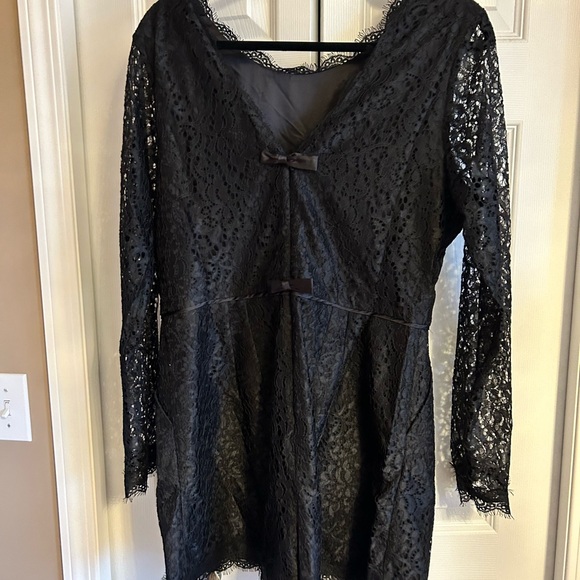 BNWT black lace formal romper- size 10 - Picture 5 of 5